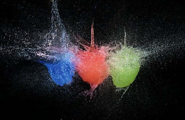 23 Stills of Bullets Penetrating Items (23 photos)