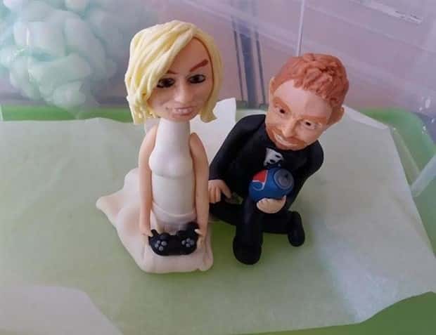 Crazy Wedding Cakes For Brave Couples (26 photos)