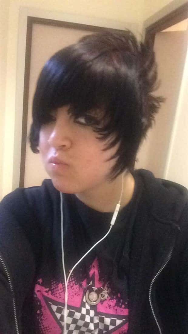 Emo Kids Screaming With Pure Cringe (20 photos)