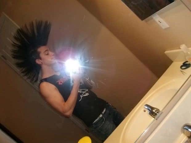 Emo Kids Screaming With Pure Cringe (20 photos)