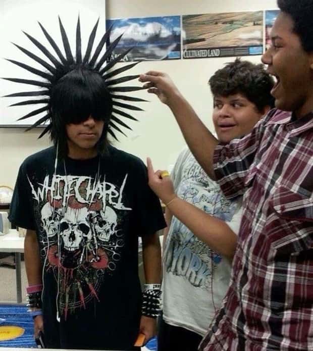 Emo Kids Screaming With Pure Cringe (20 photos)