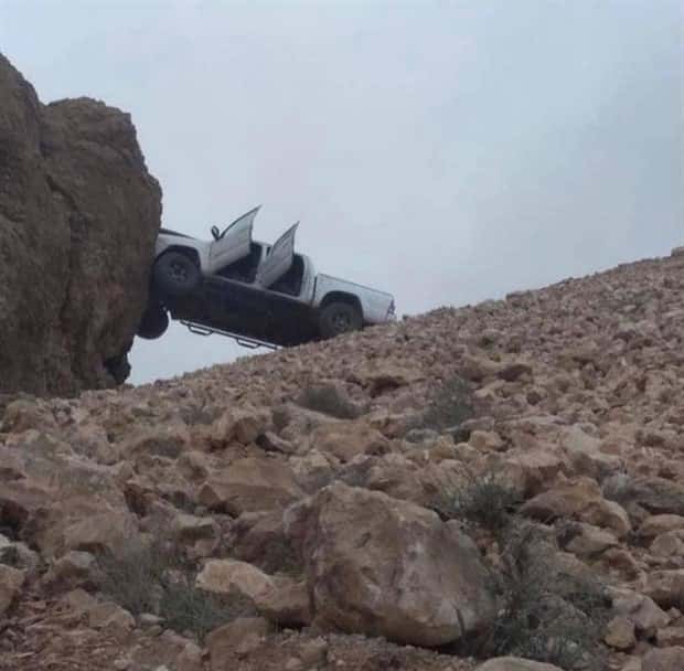 Insane Driving Fails #27 (25 photos)