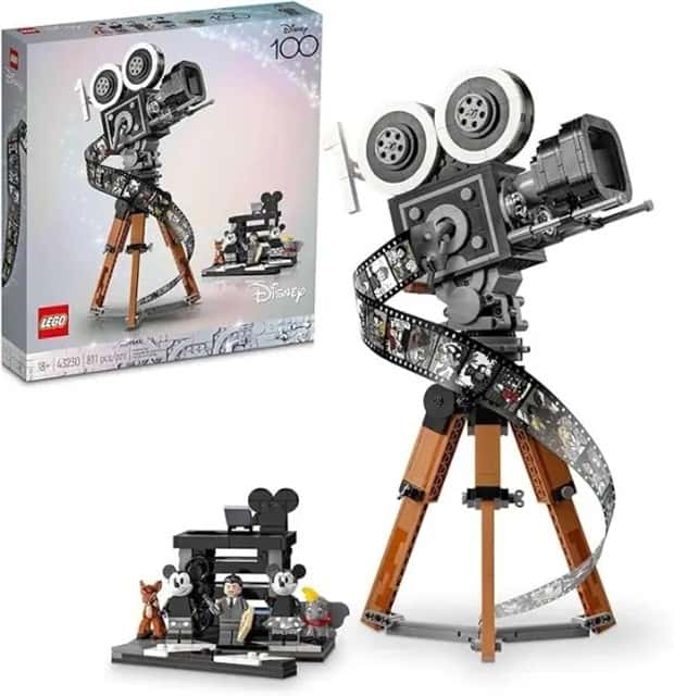 30 Fake LEGO Sets With Questionable Ideas (30 photos)
