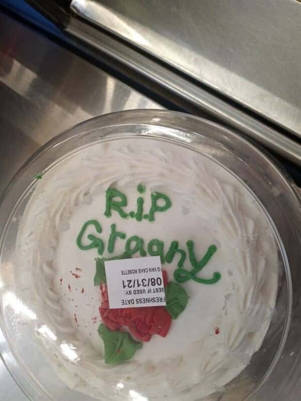 Cake Fails So Bad They’re Funny (24 photos)