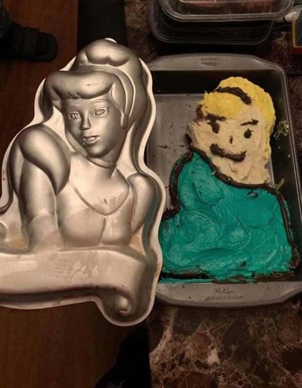 Cake Fails So Bad They’re Funny (24 photos)