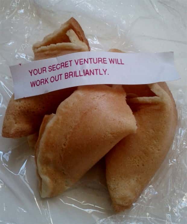 Fortune Cookies With Questionable Wisdom (22 photos)
