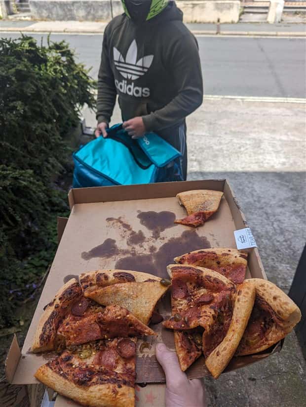 30 Pizza Fails That Hit Hard (30 photos)