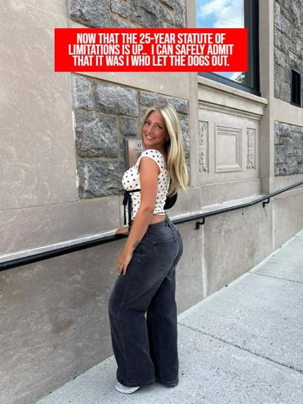 Hot Girls Featuring Jokes #13 (21 photos)