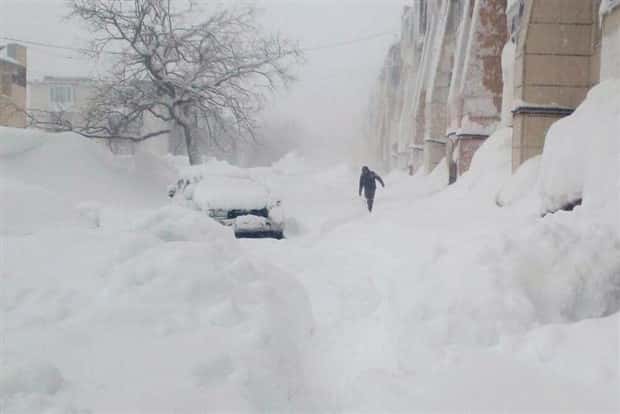 Kamchatka Buried Under Record Snowfall (20 photos)