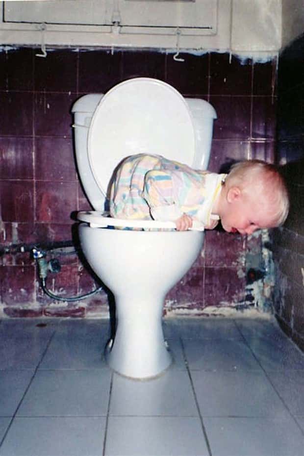 Kids Tend to Get Stuck Anywhere (31 photos)