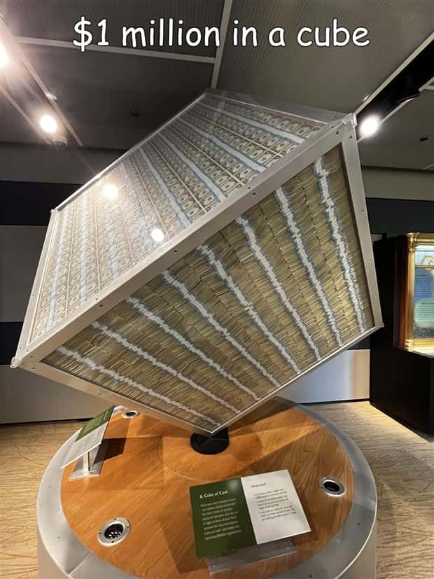 Interesting Pictures with Captions #190 (22 photos)