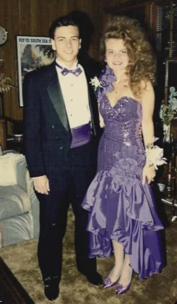 Bold Prom Photos That Aged Badly (20 photos)