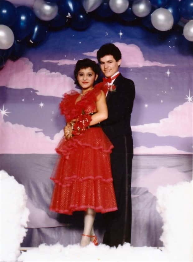 Bold Prom Photos That Aged Badly (20 photos)