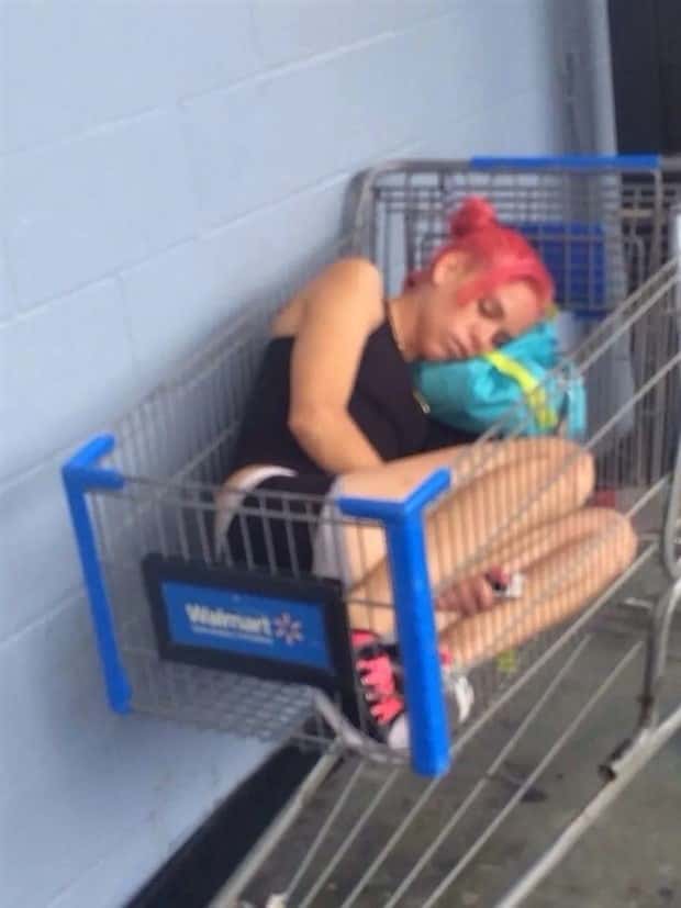 Welcome to Walmart #39 (21 photos)