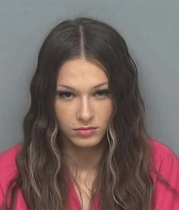 beautiful girls in mugshots 10 Beautiful Female Rebels In Police Mugshots (25 photos)