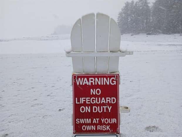 30 Confusing Signs That Are Actually Funny (30 photos)