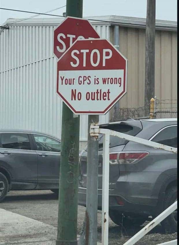 30 Confusing Signs That Are Actually Funny (30 photos)