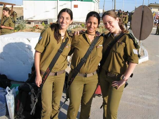 Israeli Army Girls Who Stand Out (20 photos)