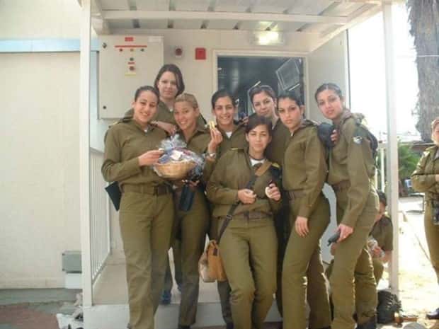 Israeli Army Girls Who Stand Out (20 photos)