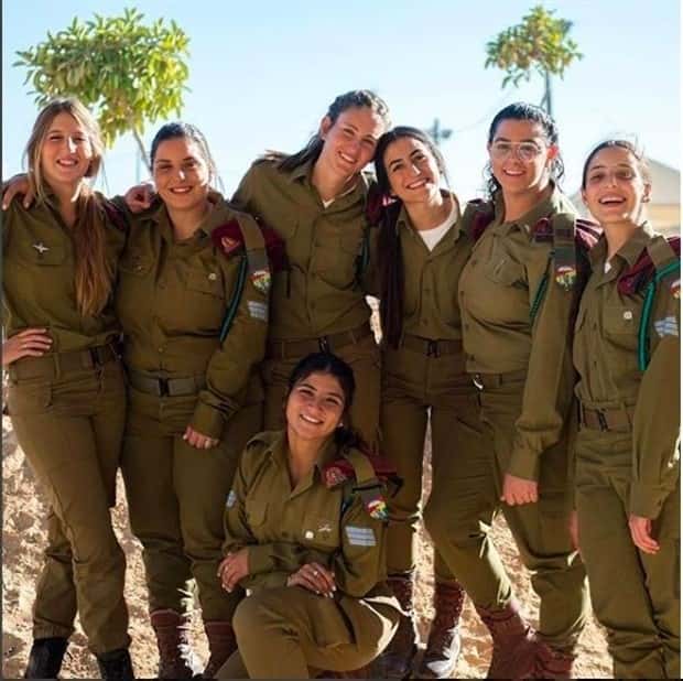 Israeli Army Girls Who Stand Out (20 photos)