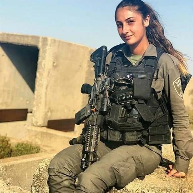 Israeli Army Girls Who Stand Out (20 photos)