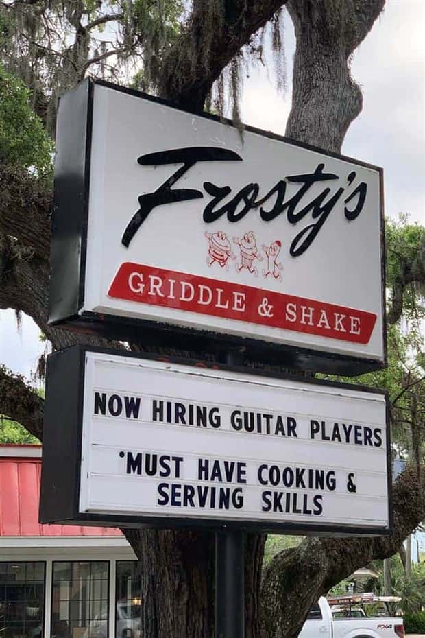 now hiring signs 2 These Fast Food Signs Are Pure Gold (25 photos)