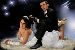 Prom Looks That Felt Cool Then but Cringe Now (20 photos)