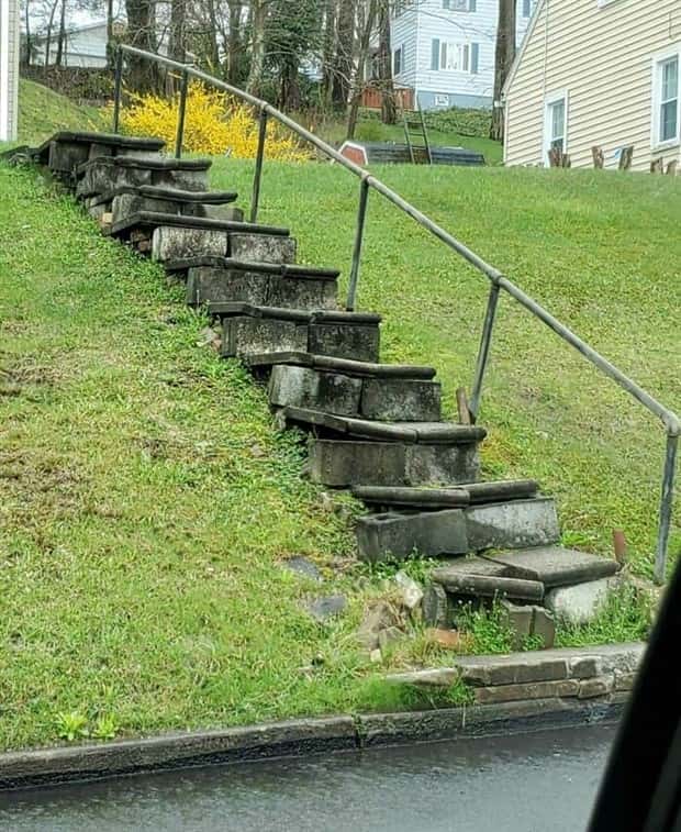 stair design fails 16 I Wonder Who Designed These Stairs (26 photos)