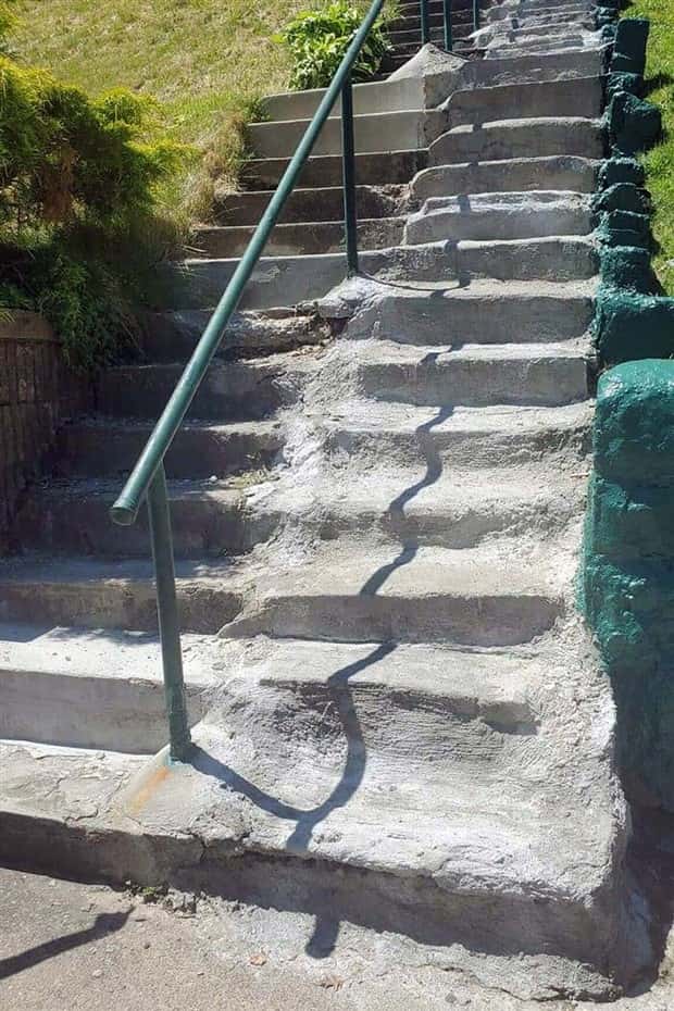 stair design fails 19 I Wonder Who Designed These Stairs (26 photos)