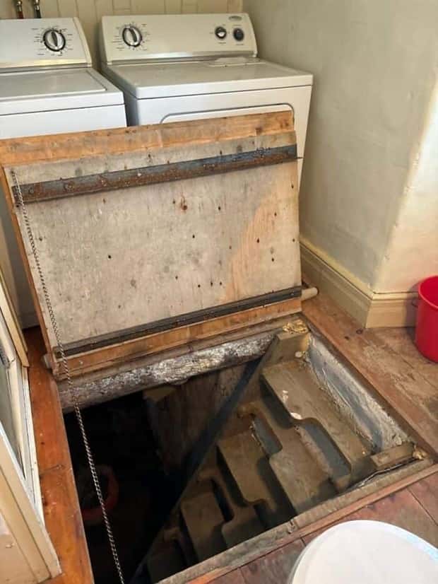 stair design fails 22 I Wonder Who Designed These Stairs (26 photos)