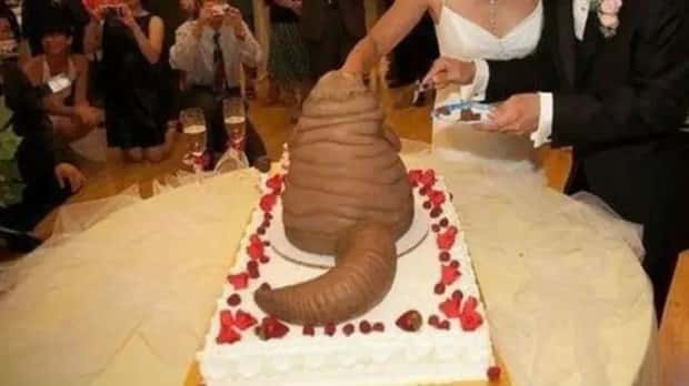 wedding cake fails 14 Wedding Cakes That Scream Divorce (17 photos)