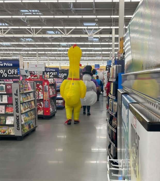 Welcome to Walmart, It’s Worth It #40 (24 photos)