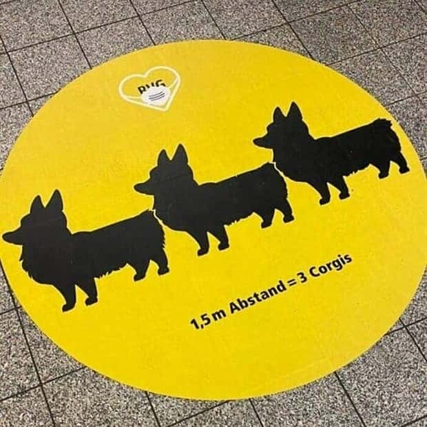 Crazy Daily Life Inside Berlins U Bahn (39 photos)