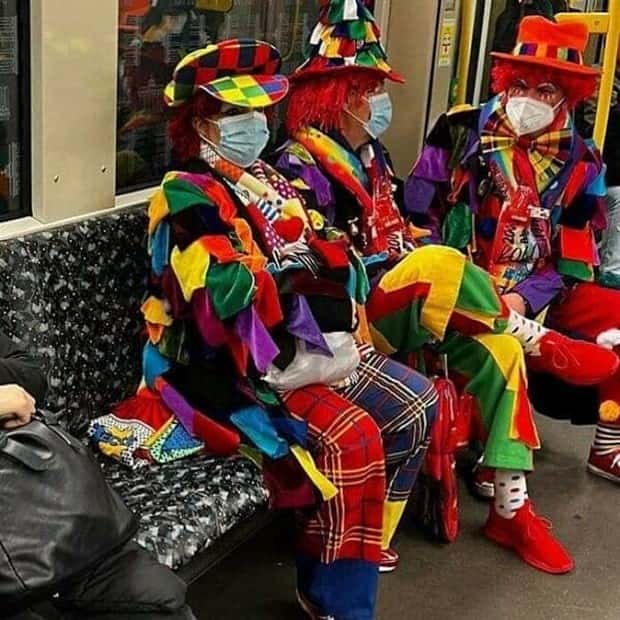 Crazy Daily Life Inside Berlins U Bahn (39 photos)