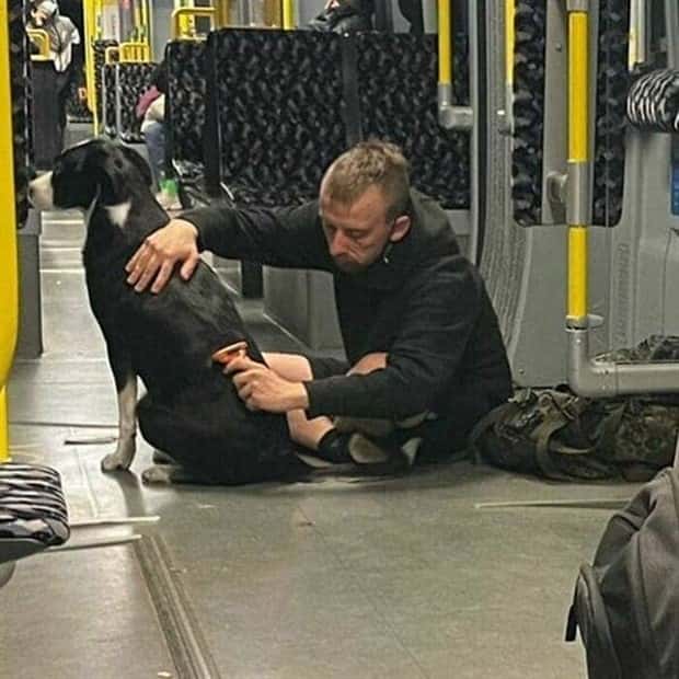 Crazy Daily Life Inside Berlins U Bahn (39 photos)