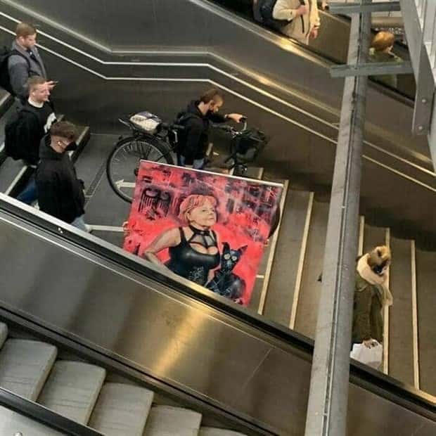 Crazy Daily Life Inside Berlins U Bahn (39 photos)