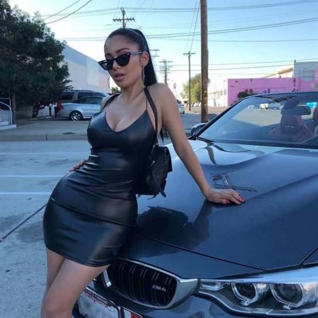 Hot Girls in Seductive Black Dresses #2 (20 photos)
