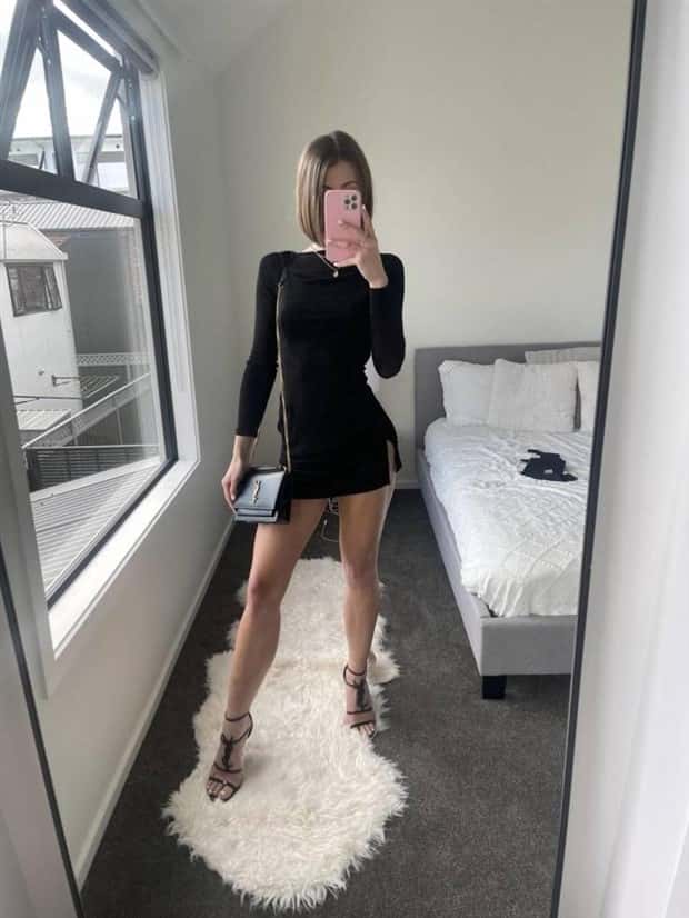 Hot Girls in Seductive Black Dresses #2 (20 photos)