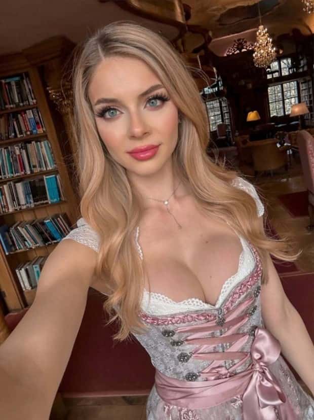 Beautiful Girls #15 (24 photos)