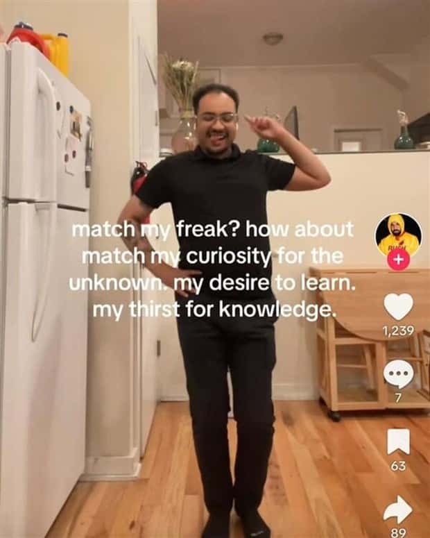 25 TikTok Screenshots That Kill Brain Cells (25 photos)