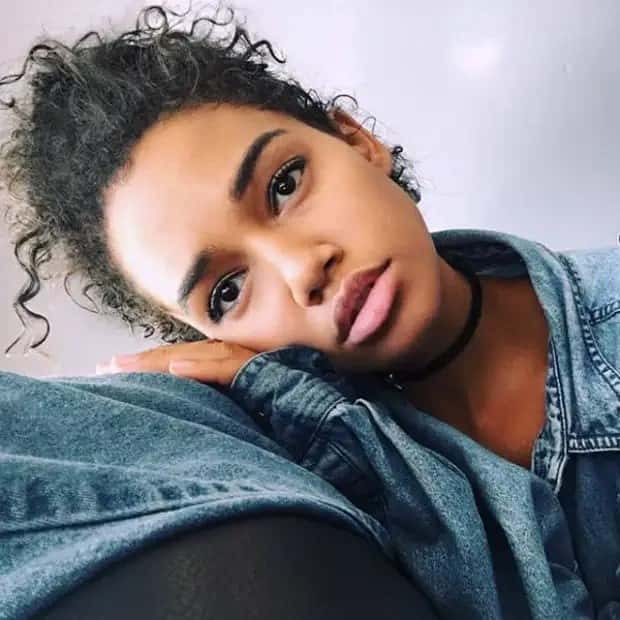 Beautiful Mulatto Women (26 photos)