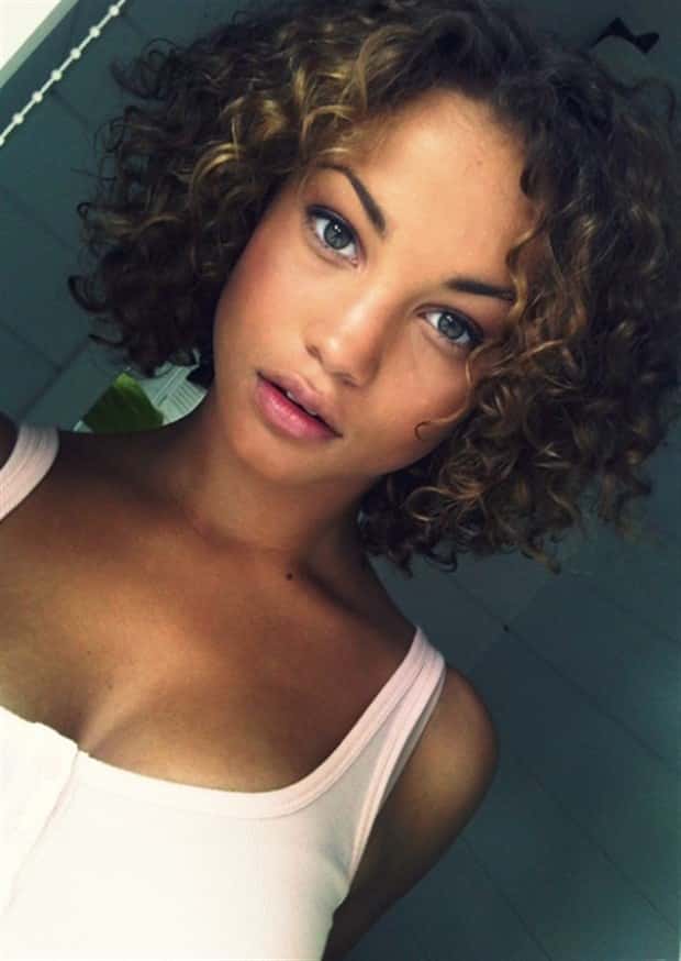Beautiful Mulatto Women (26 photos)