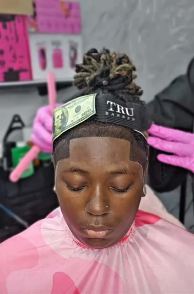 Strange Haircuts that Cannot Go Unnoticed #43 (22 photos)