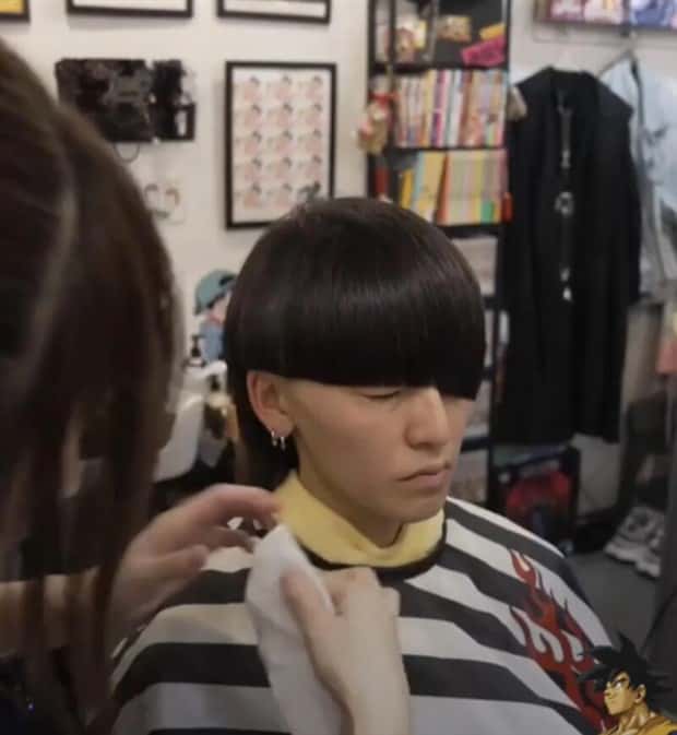 Strange Haircuts that Cannot Go Unnoticed #43 (22 photos)