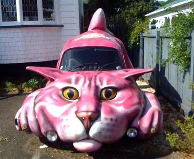 22 Images of Skill Paired With Questionable Taste (22 photos)