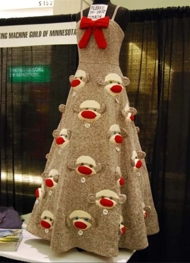 22 Images of Skill Paired With Questionable Taste (22 photos)
