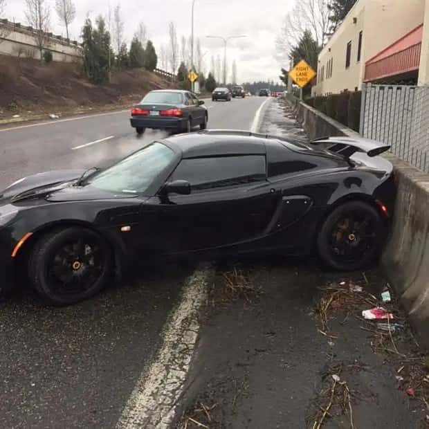 Smashed Supercars Every Driver Hates Seeing (25 photos)