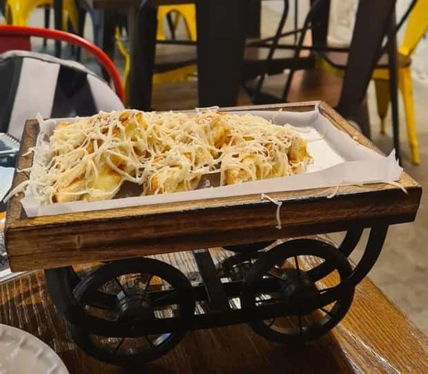 Very Strange Food Serving Ideas #32 (23 photos)