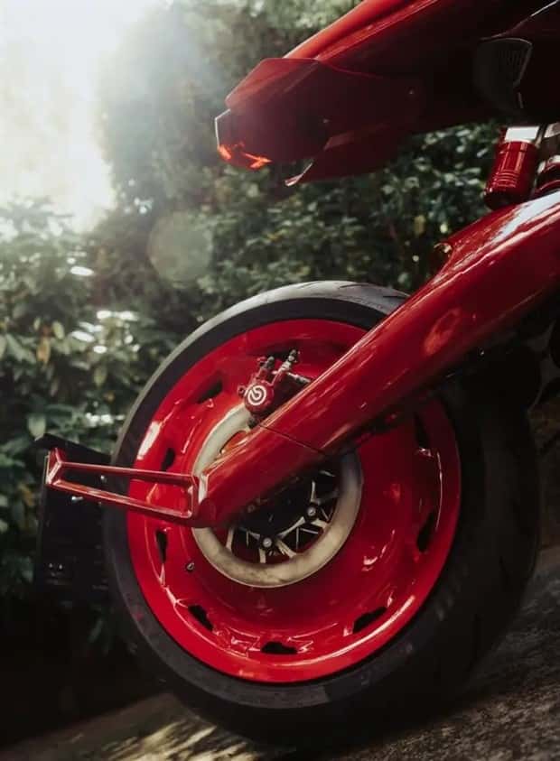 DAB 1a Electric Bike Built For Display (8 photos)