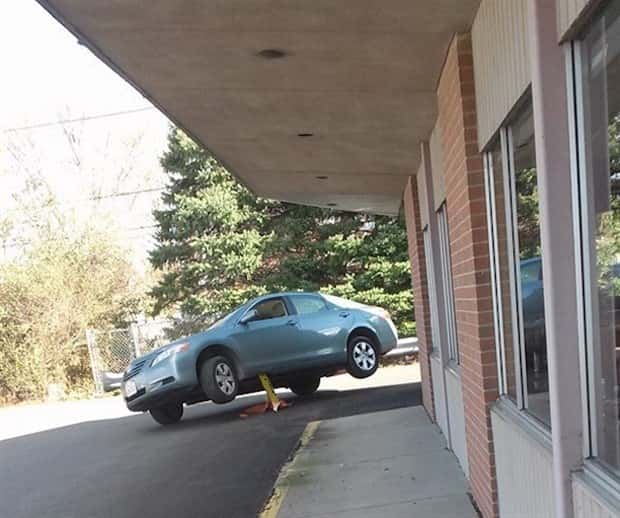 Insane Driving Fails #28 (23 photos)